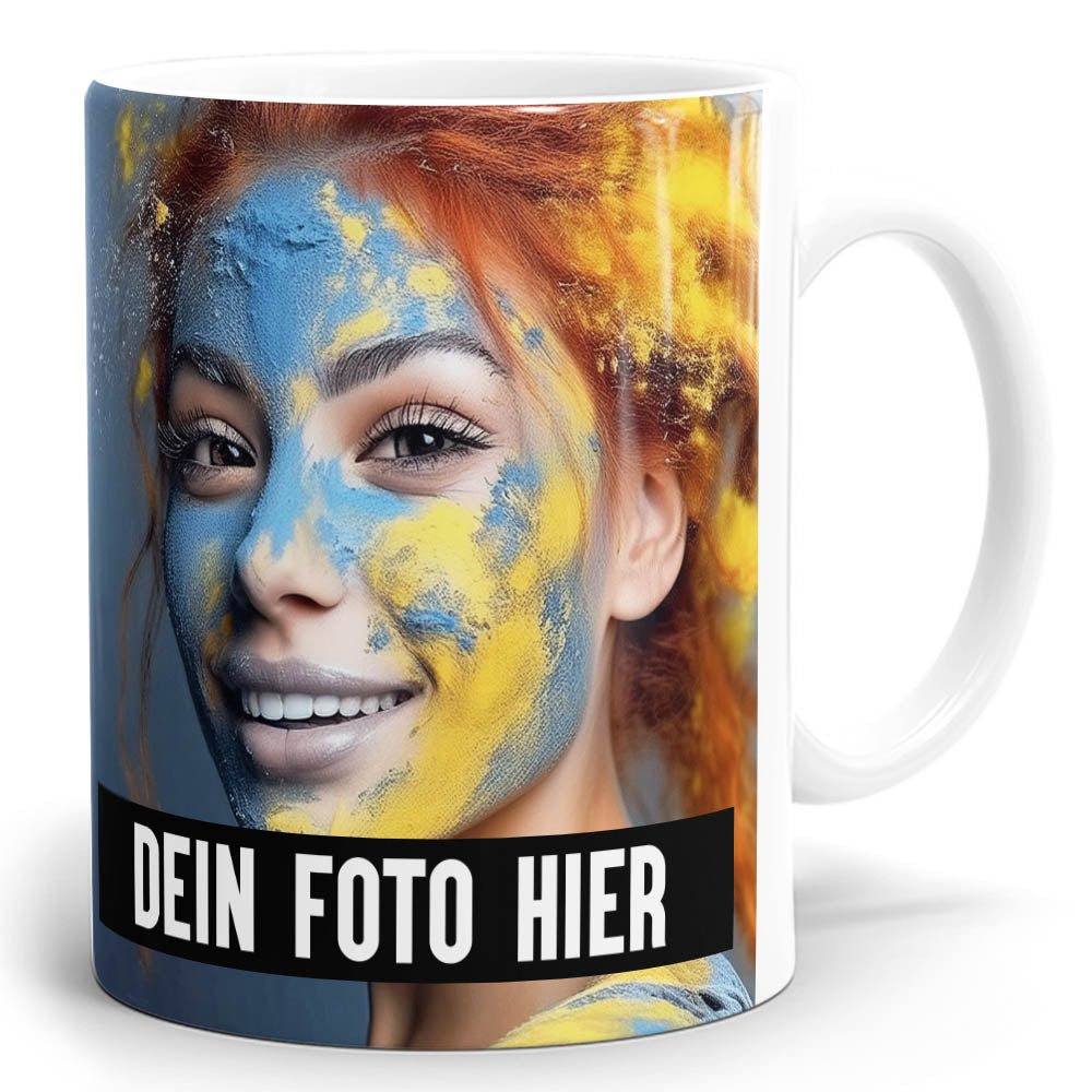 Personalisierte Fototasse mit Foto von Frau, bunte Farben, Text 'Dein Foto hier'.