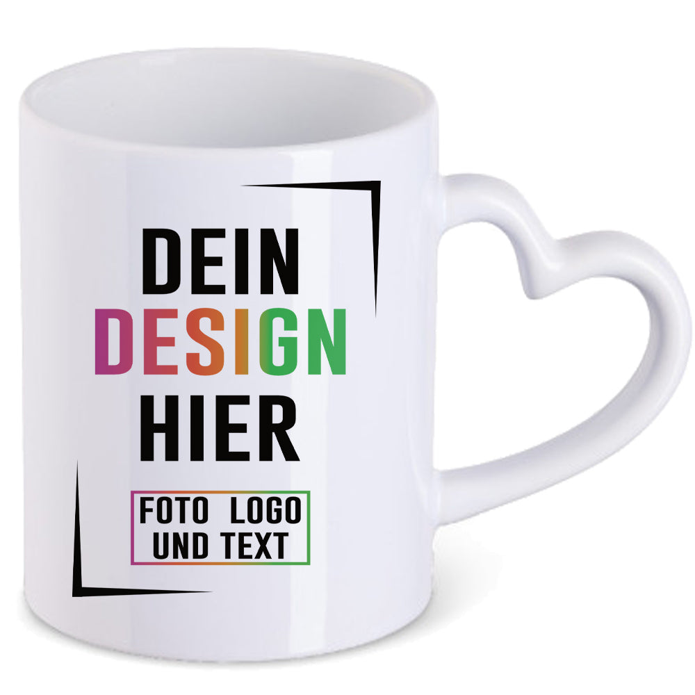 Weiße Fototasse mit Herzhenkel und Personalisierungsaufdruck für eigenes Design, Foto oder Text.