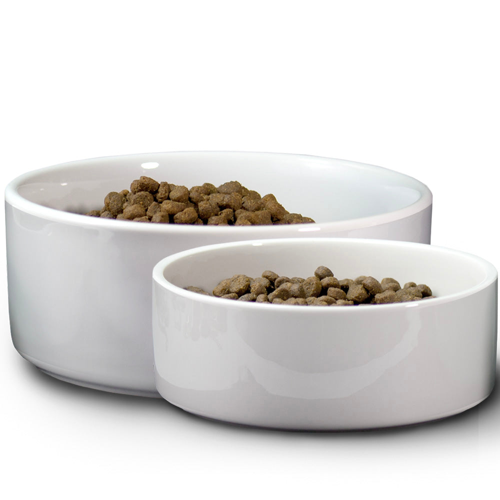 Der Größenunterschied Futternapf groß zud Freßnapf klein