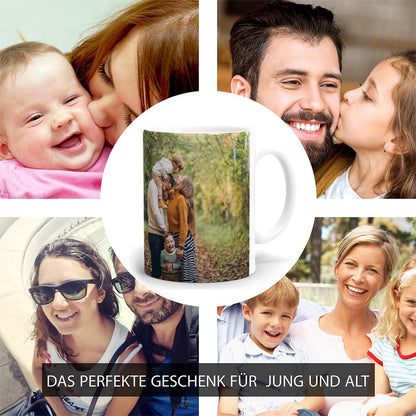 Panoramatasse mit Familienfoto, umgeben von glücklichen Familien, perfektes Fotogeschenk für Jung und Alt